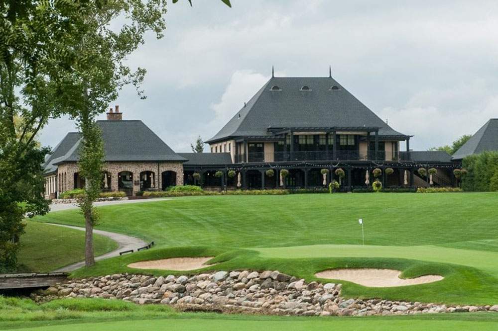 Golf Course with Clubhouse